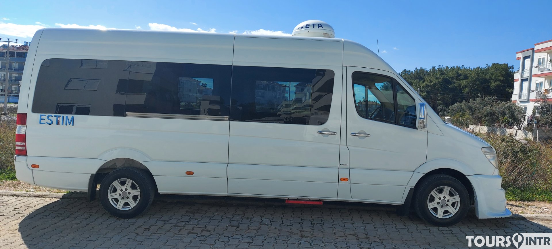 Наш трансфер в аэропорт и частный туристический автобус