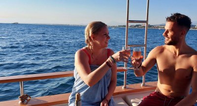 Private 2 stündige Boots Tour und Schwimmen mit den Schildkröten