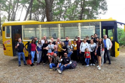 Outdoor Bus & Catamaran Boat Tour