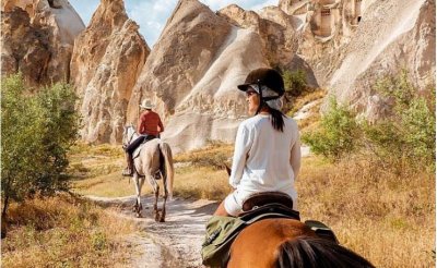 جولة في كابادوكيا بواسطة الحصان
